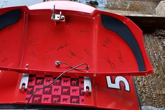 5.000 Lely Collector mit Unterschriften aus dem Lely Werk
